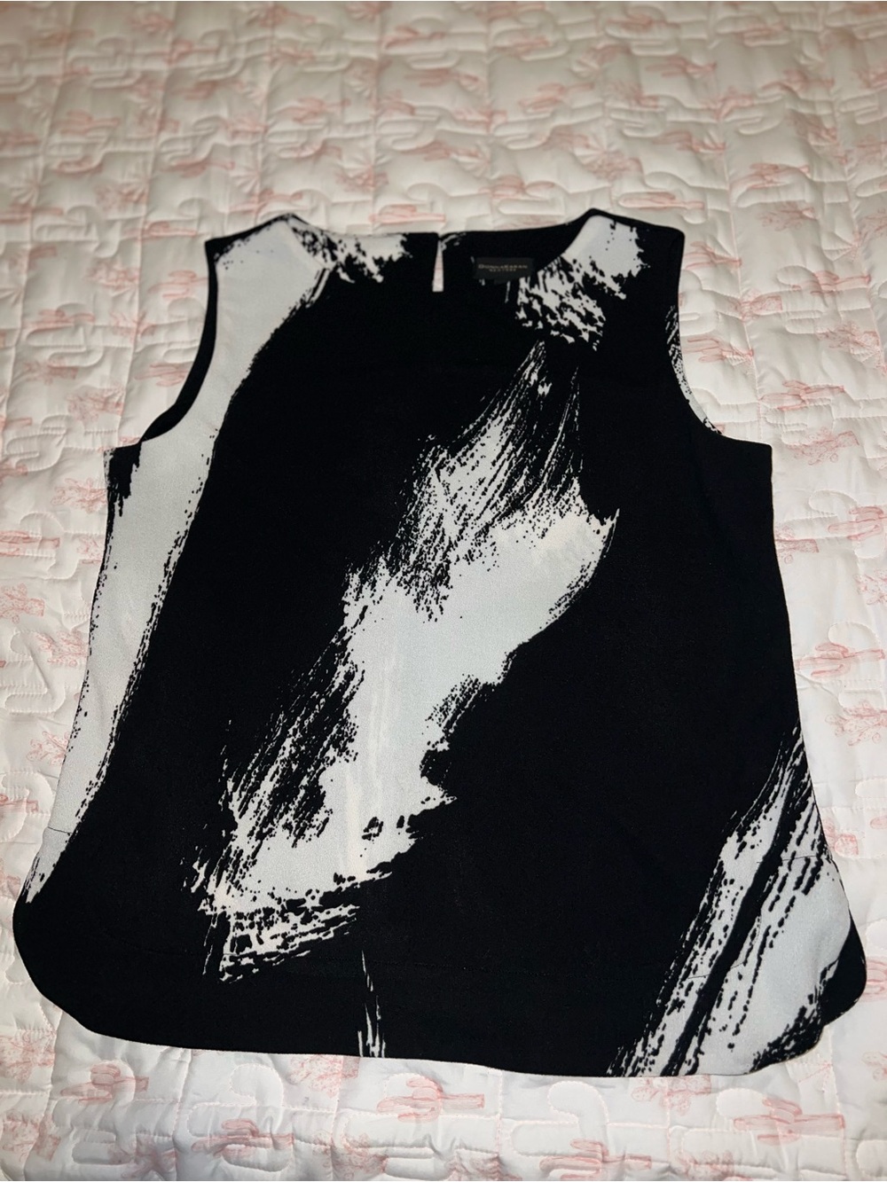 Donna Karan Black and White Abstract Brushstroke Camisole